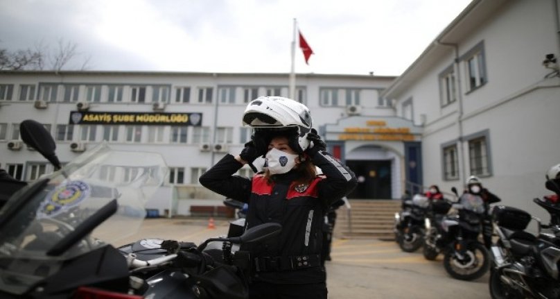 Bursa'da 500 kadın polis her alanda güvenliği sağlıyor