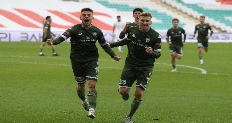 Bursaspor bu sezon son 15 dakikada 11 gol attı