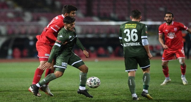 Bursaspor geçen sezonun 8 puan gerisinde kaldı