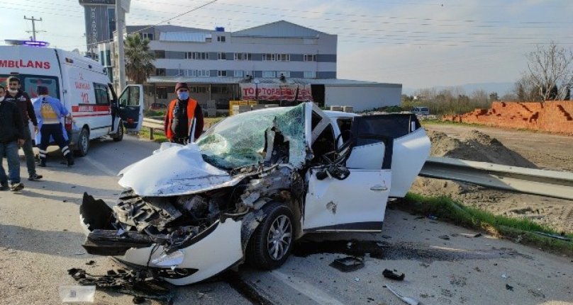 Bursa'da hurdaya dönen otomobilden sağ çıktılar