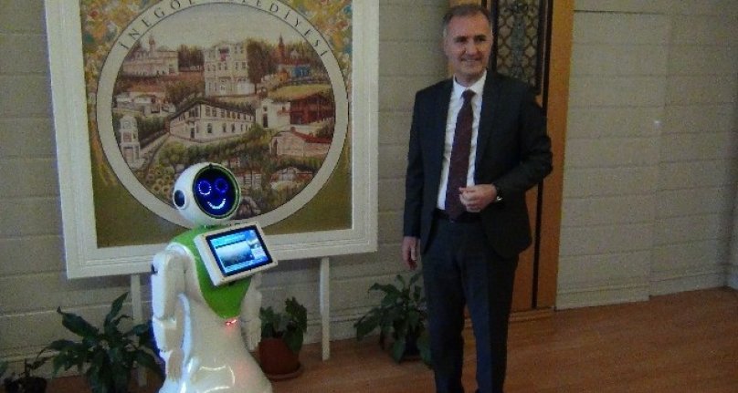 Akıllı robot İnegöl'de