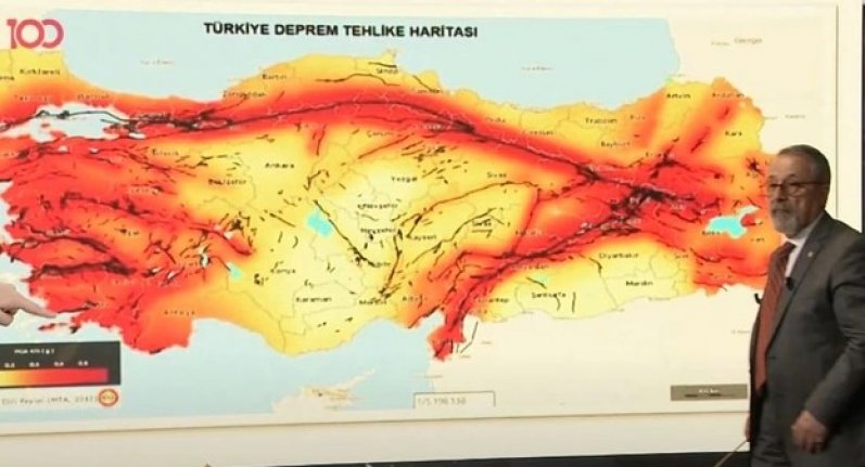 Prof. Görür 3 ilimize dikkat çekti: 7,2 ve 7,4 büyüklüğünde bir deprem bekliyoruz