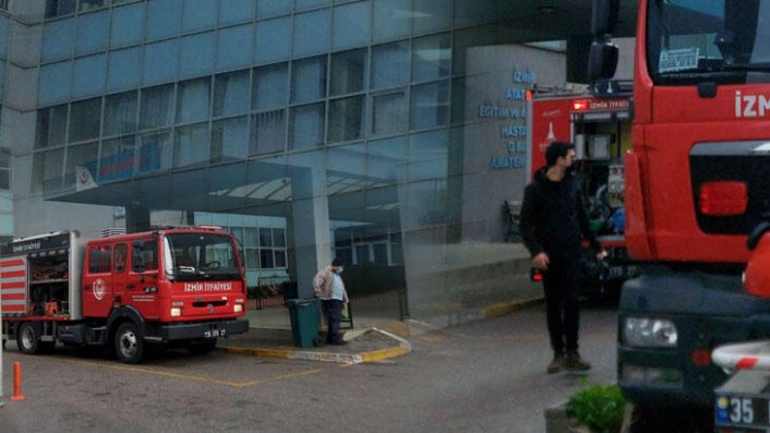 Hastanede panik anları! Şizofreni hastası yatağını ateşe verdi