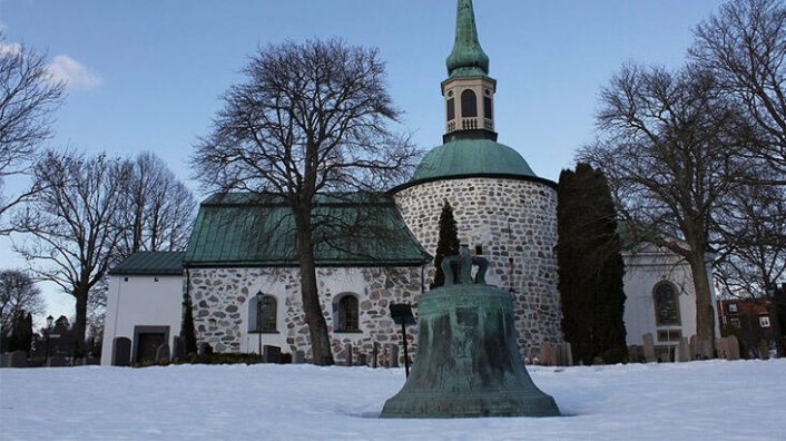 Yarım tonluk tarihi kilise çanı çalındı!