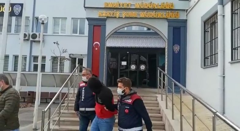 Bursa'da pandemi nedeniyle cezaevinden izinli çıkan kapkaççı yine suça karıştı