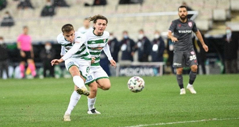 Bursaspor'un yükselen değeri Batuhan Kör