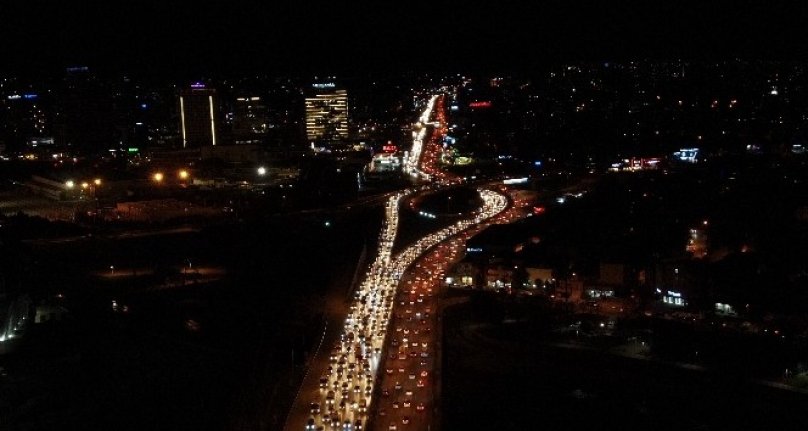 Bursa'da kısıtlama öncesi trafikte rekor yoğunluk