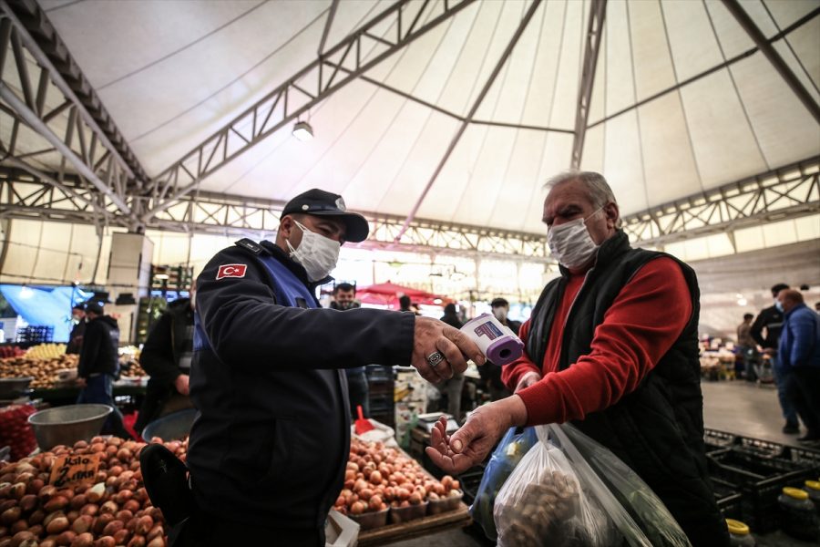 Salgında 3. zirveyi yaşayan Bursa'da sıkı denetim