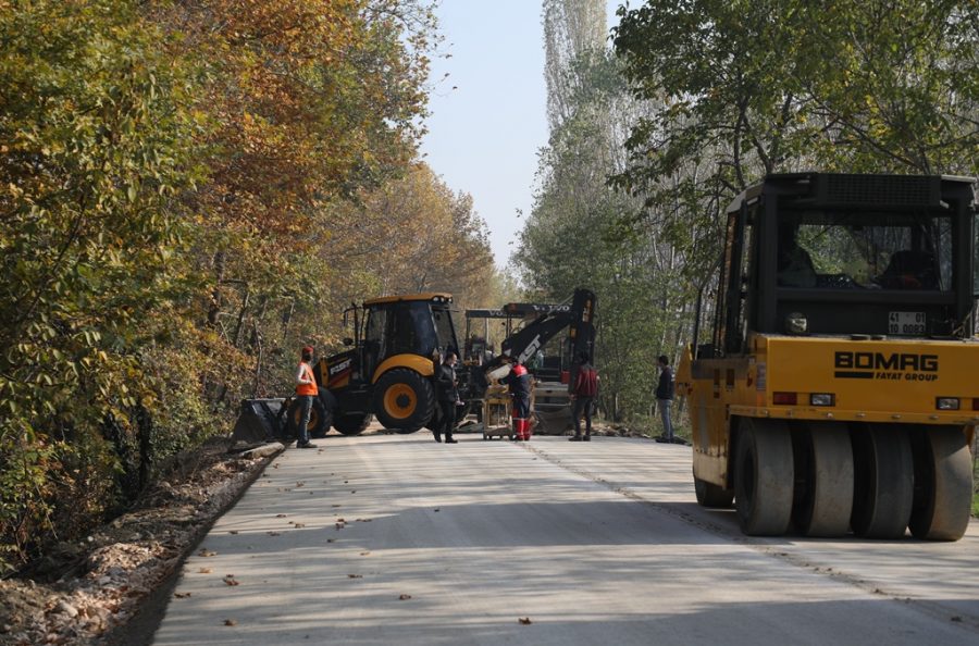 Bursa'da 700 metrelik çevre yolu beton yolla kaplanıyor