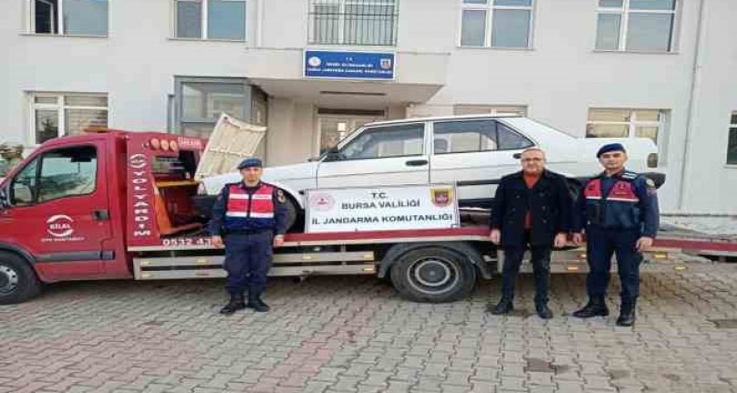 Bursa'da buda oldu; Otomobili çekiciye yükleyip çaldı