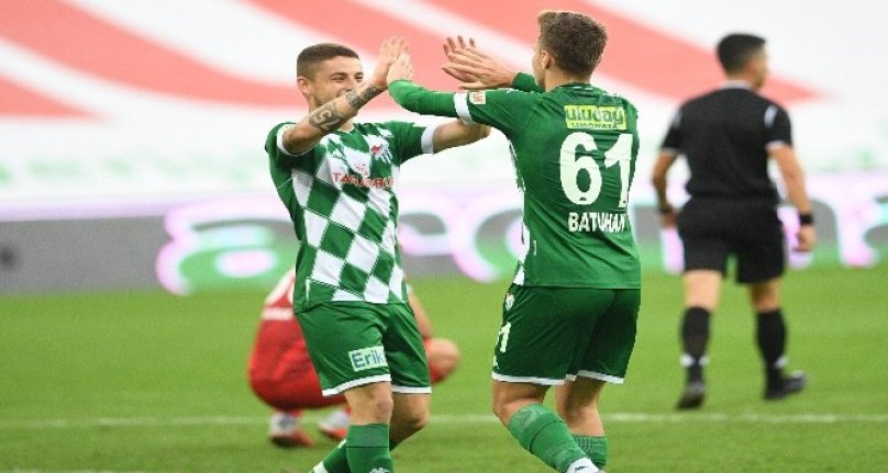 Bursaspor sahasında Karşıyaka'yı ağırlayacak