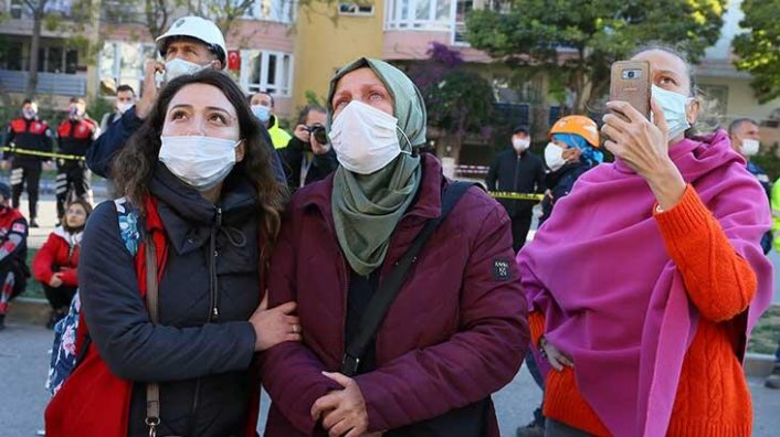 İzmir Valisi'nden vatandaşlara uyarı: İzin vermeyin!