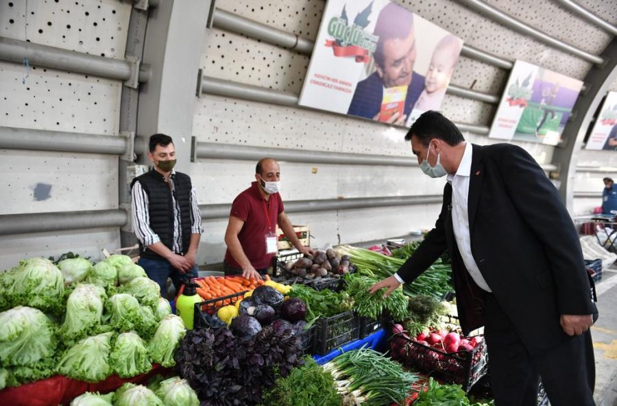 Bursalılardan Çiftçi Pazarı'na yoğun ilgi