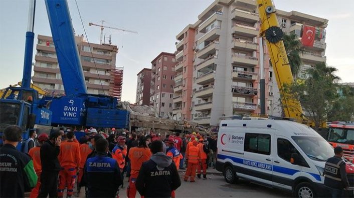 Rıza Bey Apartmanı'nda çalışmalara ara verildi