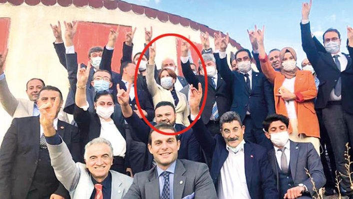 MHP'yi kızdıran fotoğraf! Son uyarı