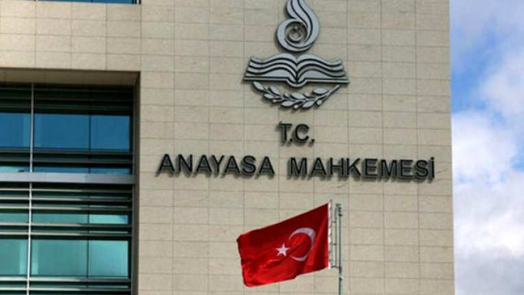 Darbe imalı paylaşım sonrası AYM olağanüstü toplanıyor