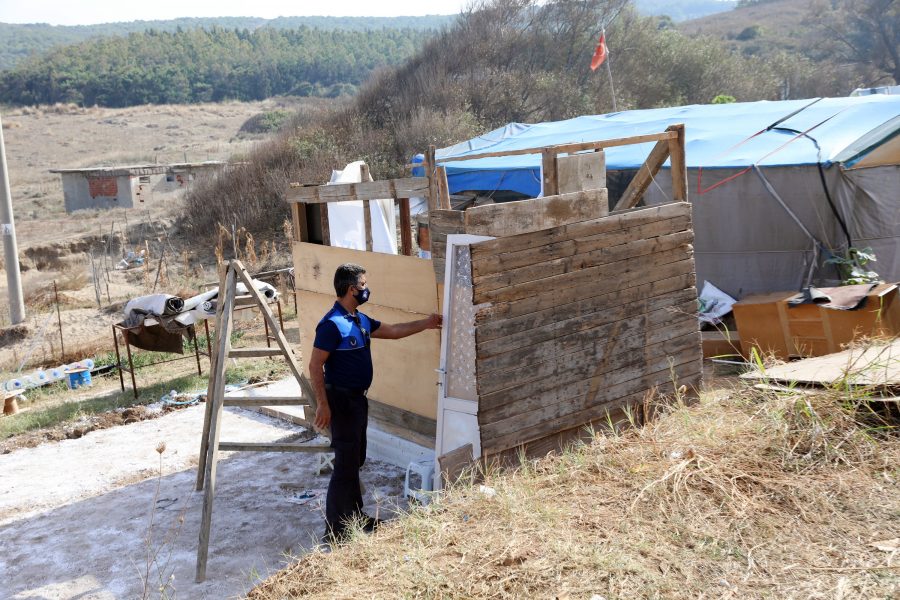 Bursa, Mudanya'da kaçak yapıya geçit yok