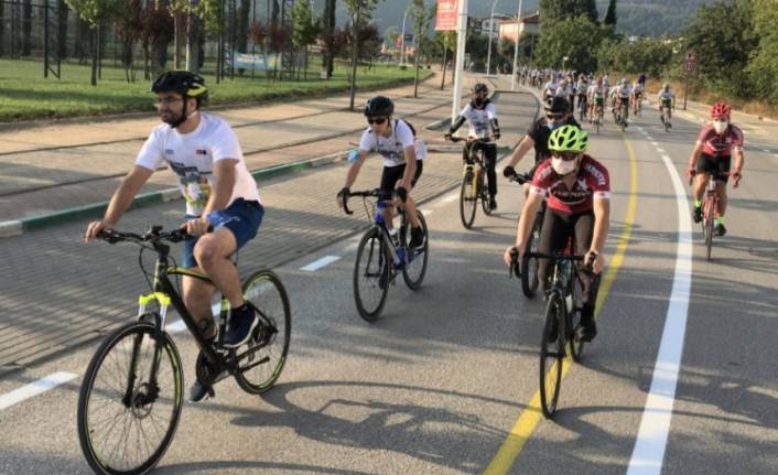 Bursa'da trafiğe bisiklet yarışı ayarı