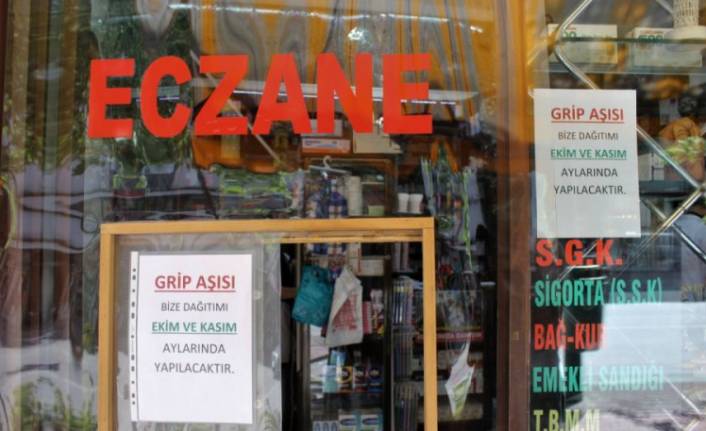 Bursa'da grip aşısı vurulmak isteyenler aylar öncesinden sıraya girdi