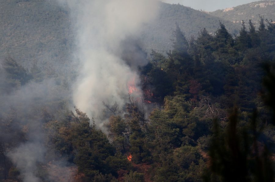 Bursa'da itfaiye erinin kucağında hayata tutundu