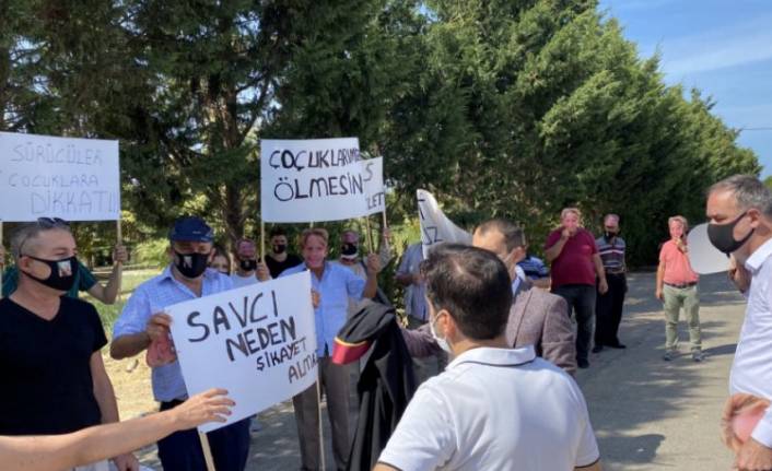 Bursa'da evinin önündeki kazada hayatını kaybeden Enes'in ailesi eylem yaptı!