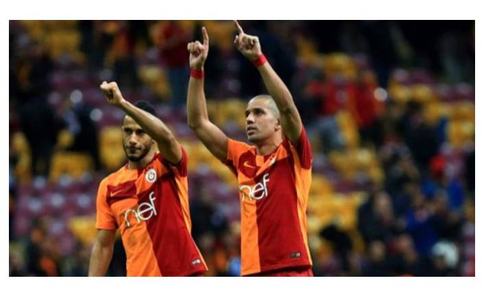 Olimpiakos, Galatasaraylı Sofiane Feghouli ile ilgileniyor