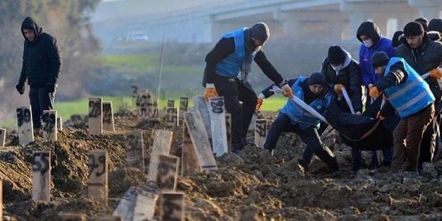 AFAD: Depremde 41 bin 20 vatandaşımız hayatını kaybetti!