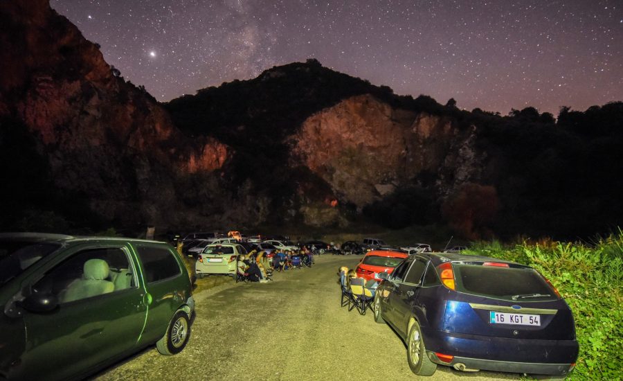 Perseid meteor yağmurunu izlemek için Bursa Karacabey'de buluştular!