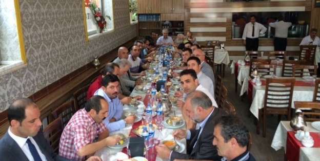 Korkut, Pelit Meydanı Esnafıyla Bir Araya Geldi