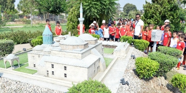 Muratpaşa’lı Çocuklara Gezi