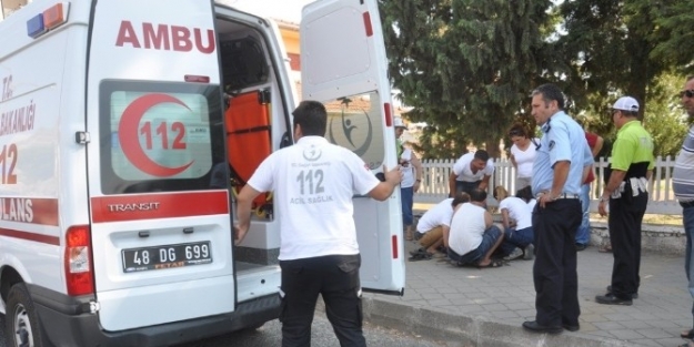 Kalp Krizi Geçiren Şahsa İlk Yardımı Polisler Yaptı