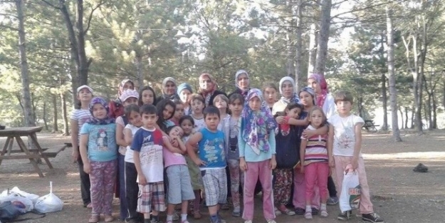 Kur’an Kursu Öğrencilerinin Piknik Sevinci