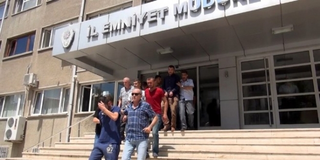 Uşak’ta Silahlı Baskın Yapan 11 Kişiden 9’u Tutuklandı