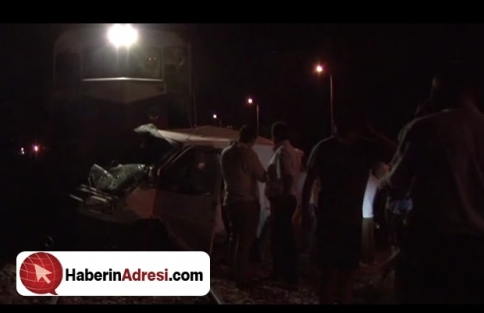 Tren minibüsü biçti!