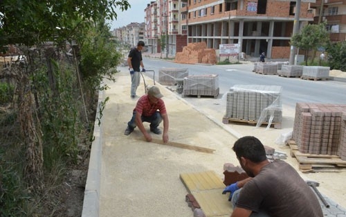 Kapaklı’da Kaldırımlar Modernize Ediliyor