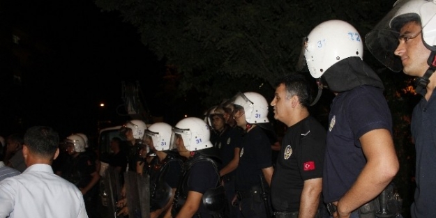 Hatay’da Elektrik Kesintileri Protesto Edildi