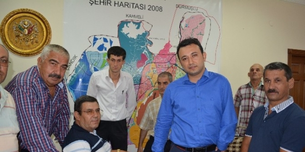 Kozan Belediyesi’nden Tekerlekli Sandalye Ve Beyaz Baston Yardımı