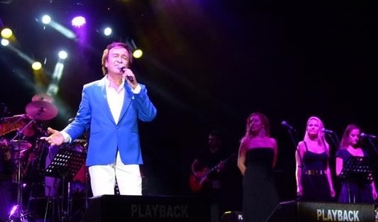 Erol Evgin, Bodrum Konserinde Zeki Müren’i Andı