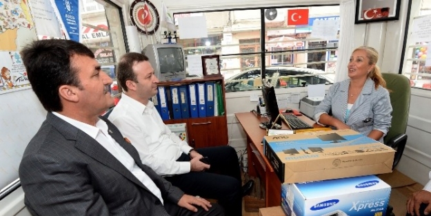 Muhtarlara Bilgisayar Ve Yazıcı Desteği Sürüyor