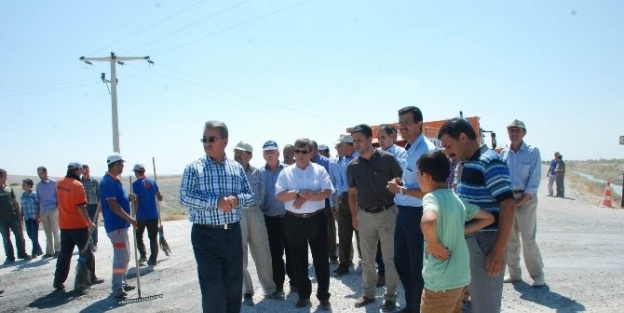 Karatay’da Asfalt Roley Tankıyla Çalişmalar Hızlandı