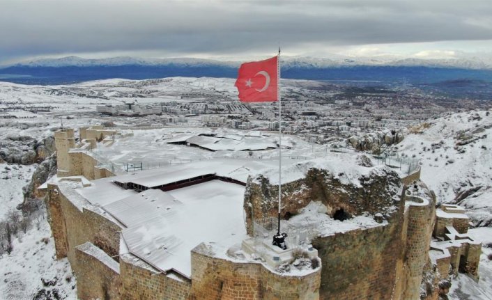 3 büyük deprem gören 5 bin yıllık tarihi mahallede tek taş bile düşmedi