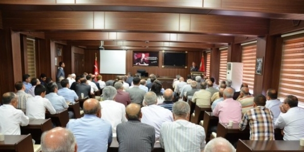 Vali Tapsız, Kilis’in Kanaat Önderleriyle Toplantı Yaptı