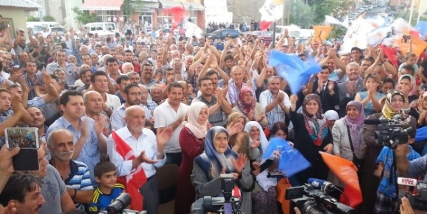 Davutoğlu’nun Memleketinde Büyük Sevinç