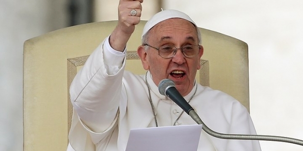 Papa'dan Irak'a çağrı