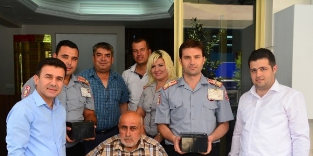 Engellilerin Yardımına Şehzadeler Belediyesi Koştu