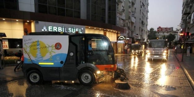 Kıbrıs Şehitleri Caddesi Pırıl Pırıl Oldu
