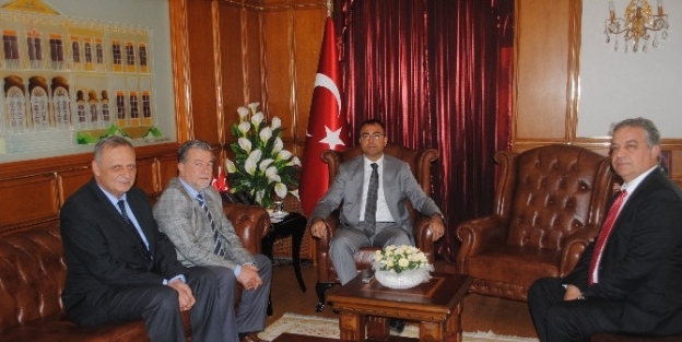 Ayakkabıcılar Sorunlarını Valiye İletti