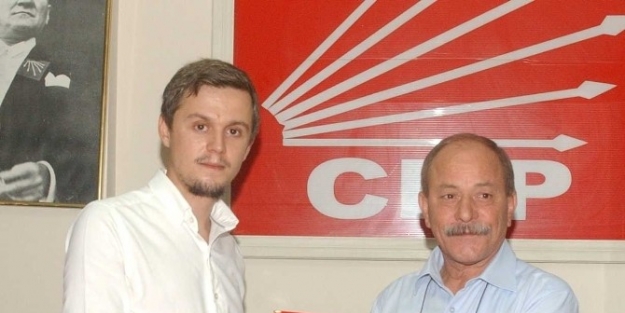 Balıkesir Chp Gençlik Kolları Başkanı İstifa Etti