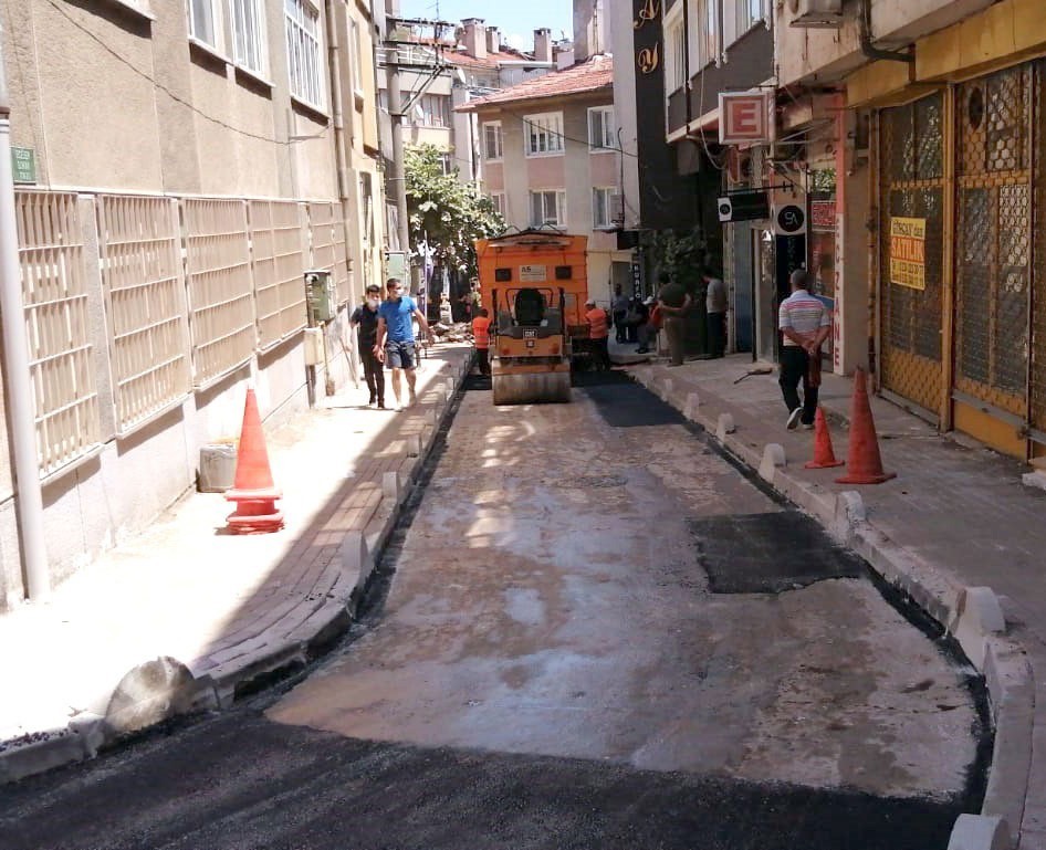 Osmangazi’nin yollarında bakım onarım çalışması