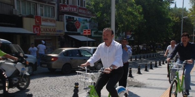 Başkan Doğan’dan Akıllı Bisiklet Turu